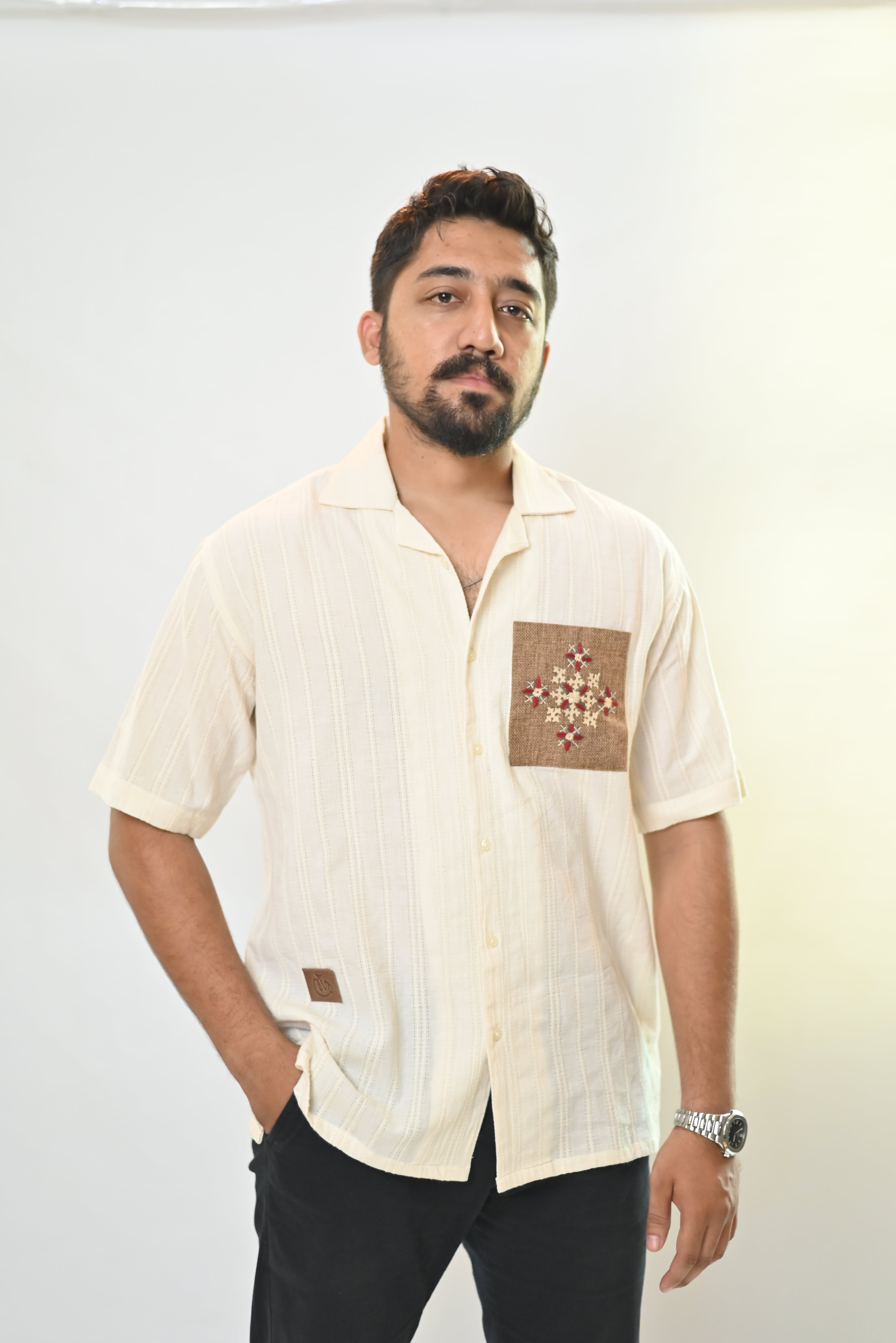 Saaz – Off-White Short-Sleeve Shirt