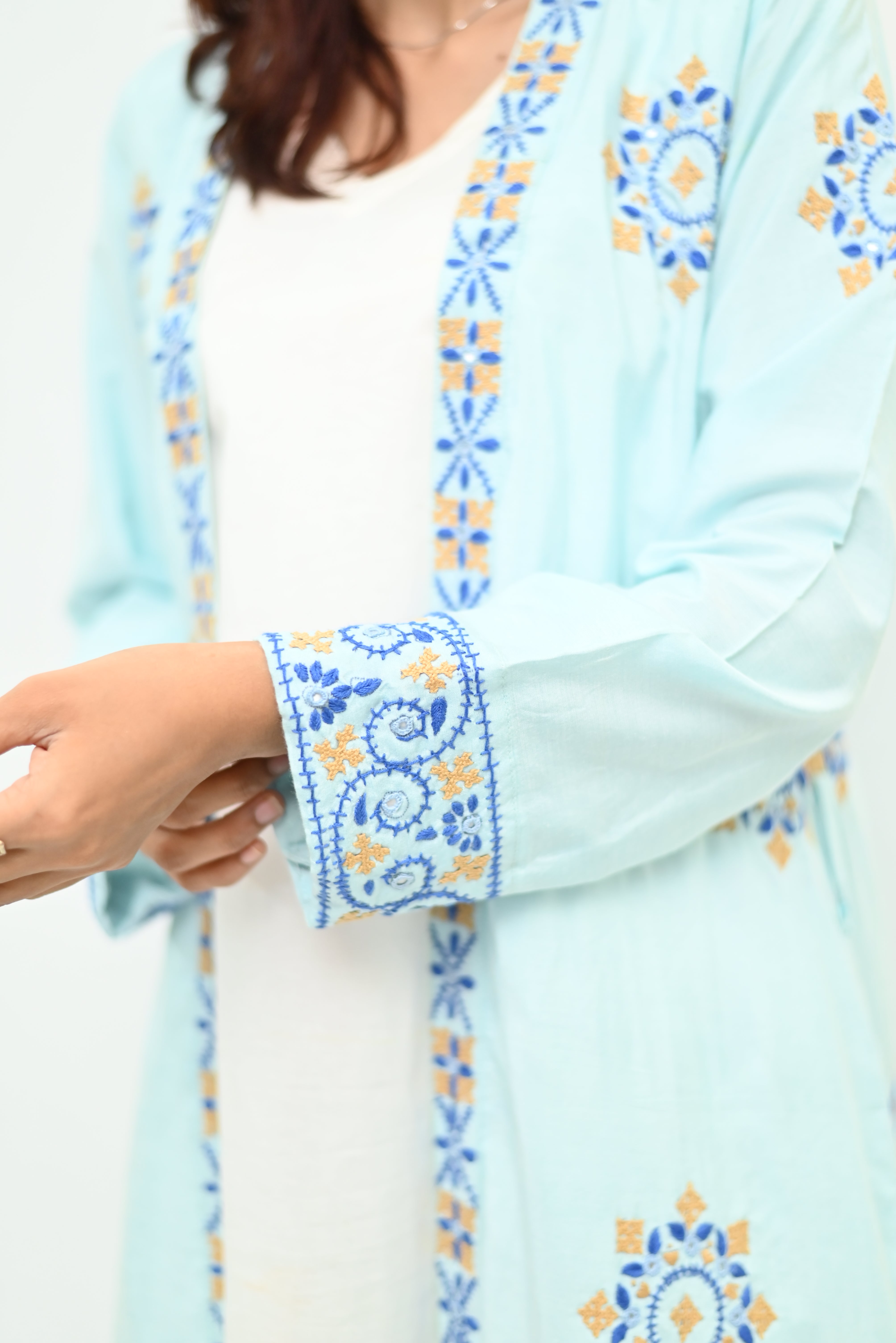 Mehr – Signature Kimono with Embroidery