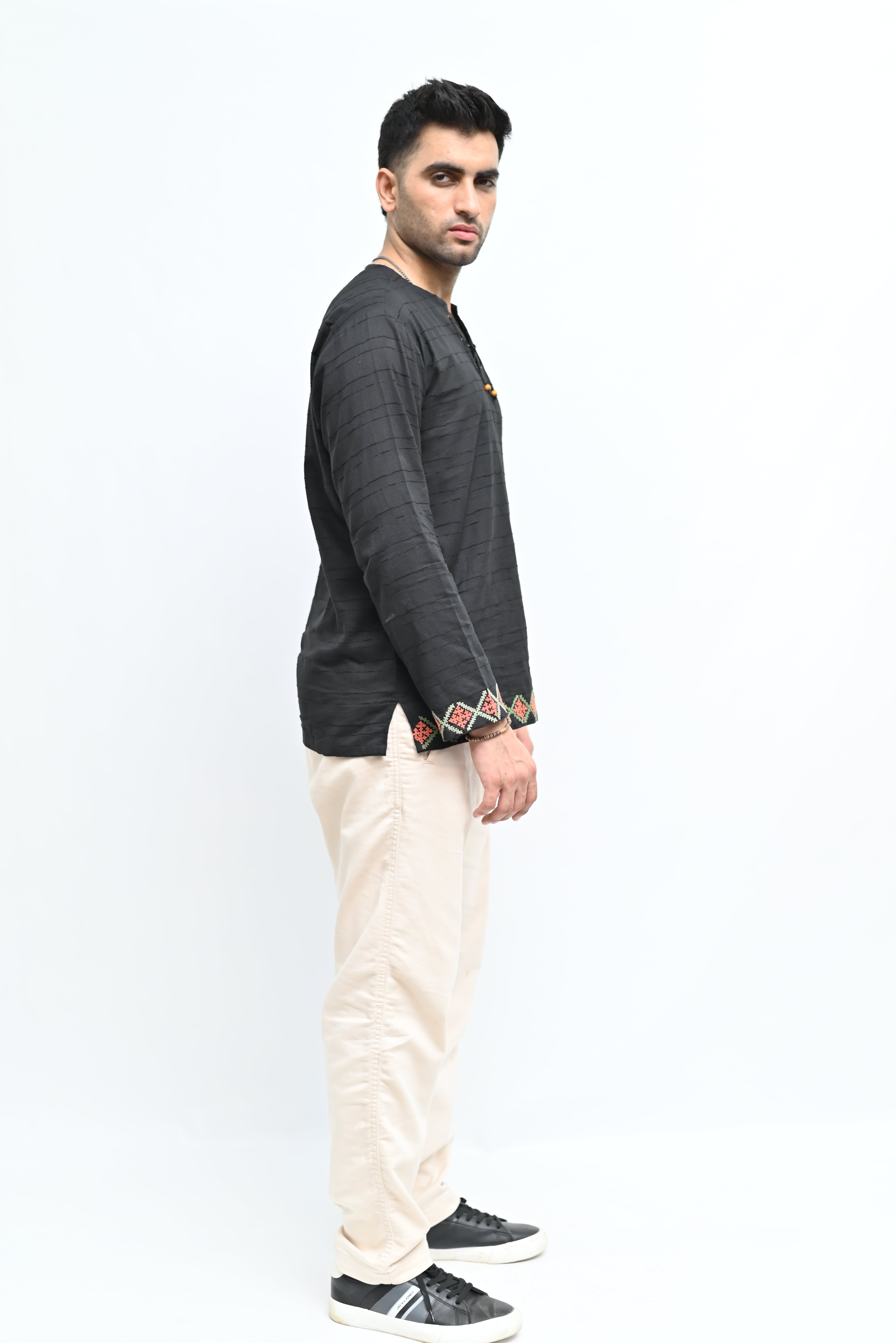 Thari – Black Kurta-Style Shirt