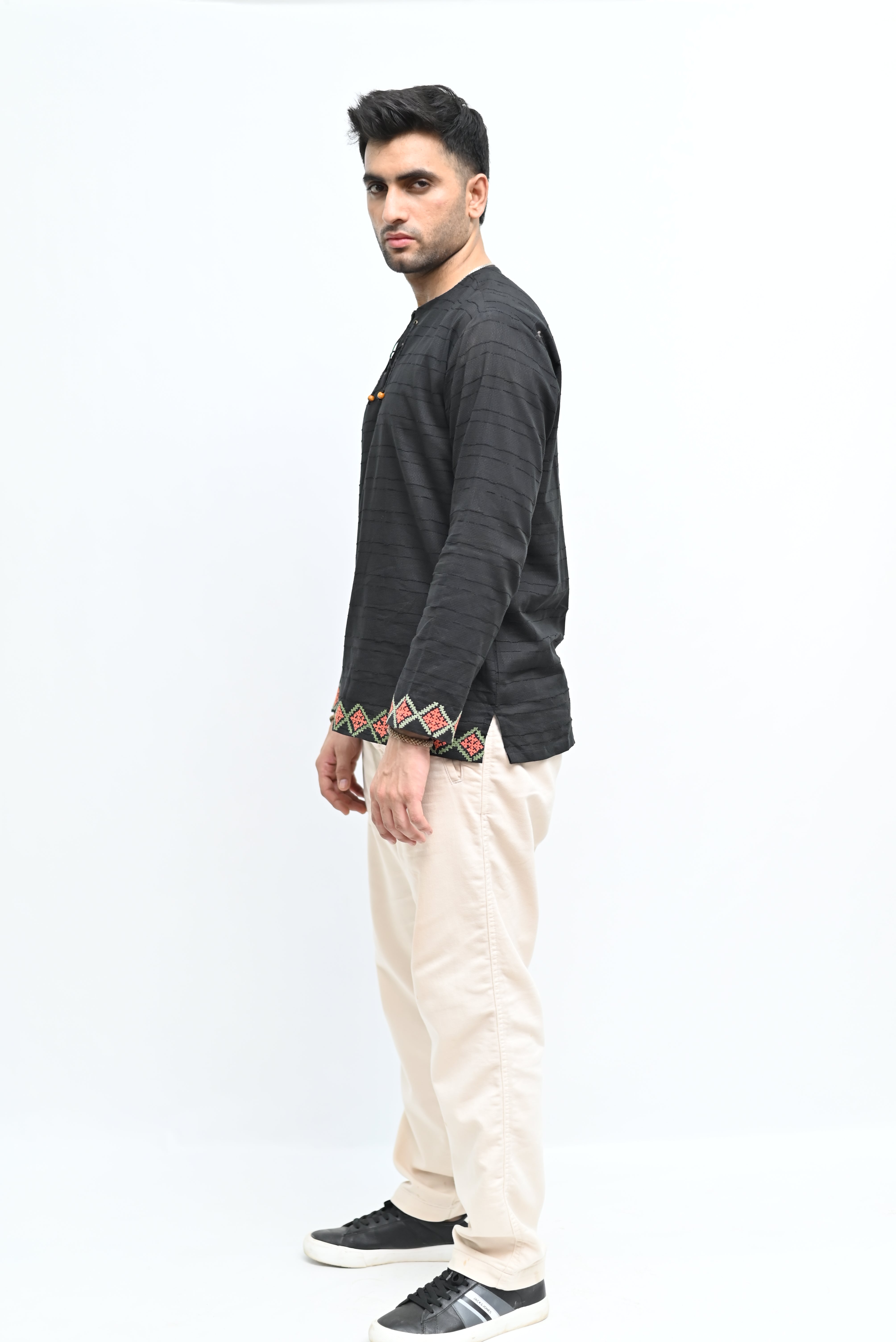 Thari – Black Kurta-Style Shirt
