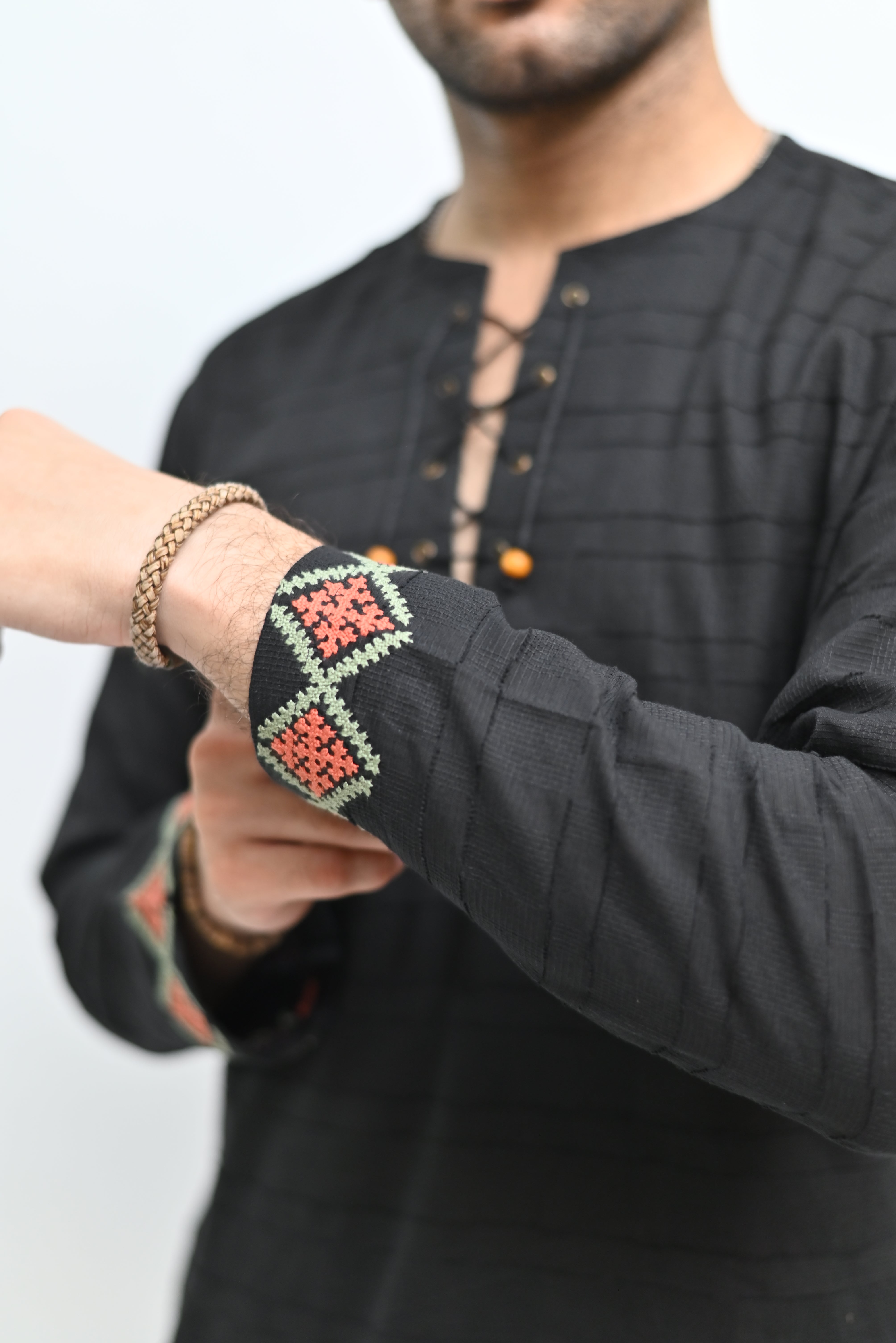 Thari – Black Kurta-Style Shirt