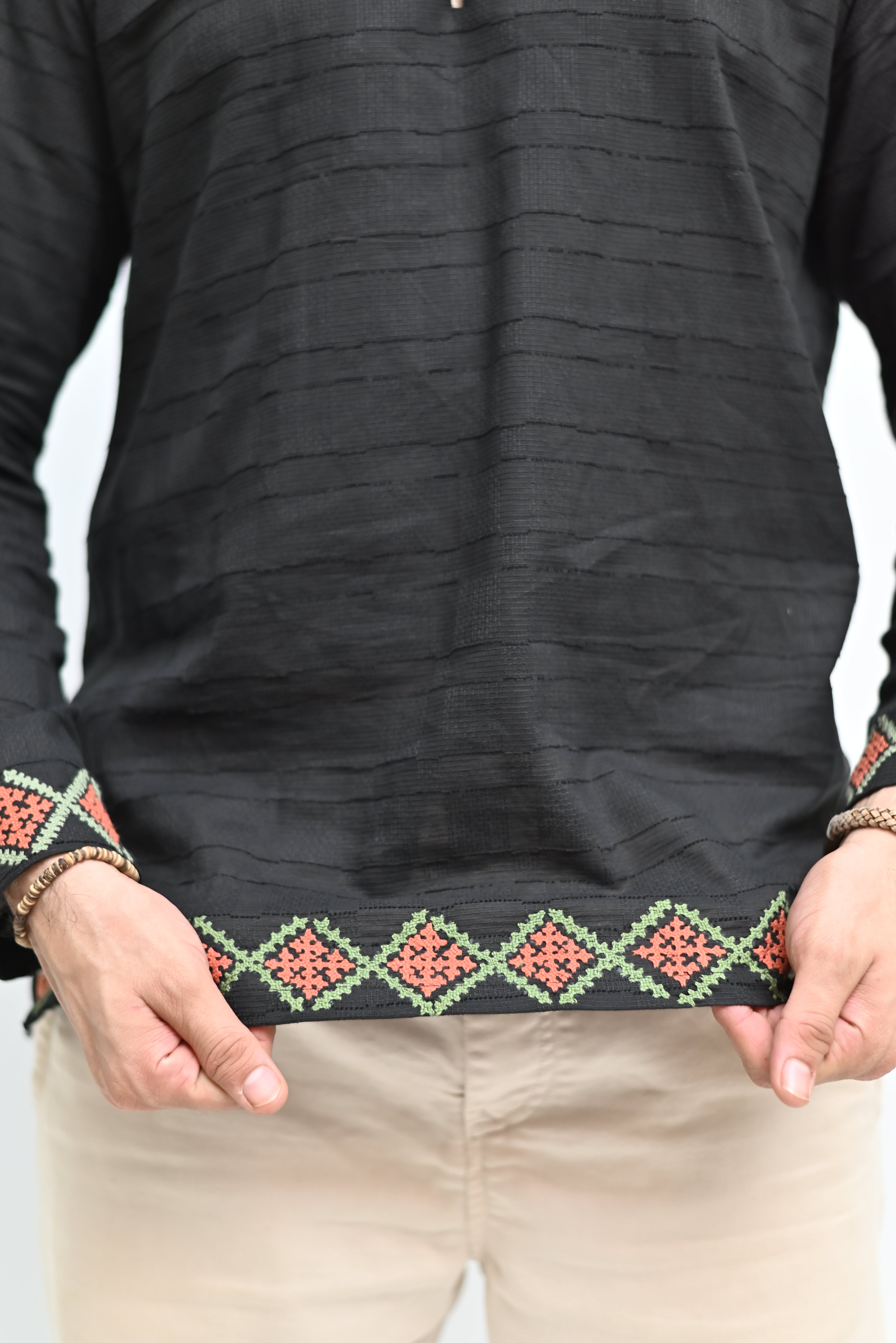 Thari – Black Kurta-Style Shirt